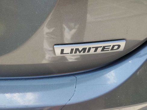 Used 2013 Hyundai Elantra Limited FWD image 53