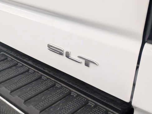 Used 2025 GMC Sierra 1500 SLT w/ SLT Convenience Package AWD/4WD image 13