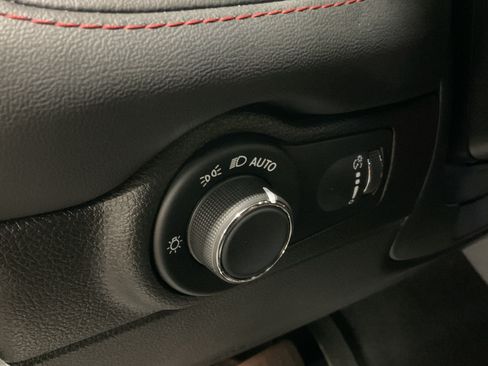 Used 2025 Dodge Durango R/T AWD/4WD image 33