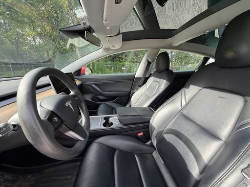 Used 2021 Tesla Model 3 Standard Range Plus RWD image 19