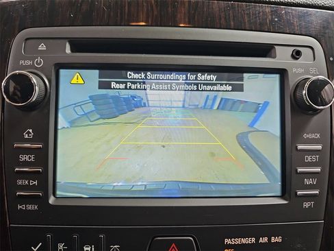 Used 2017 Chevrolet Traverse LT image 28