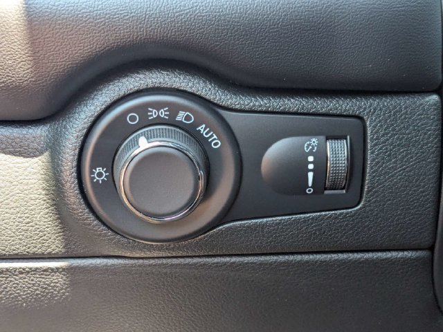 Used 2026 Dodge Durango GT RWD image 25