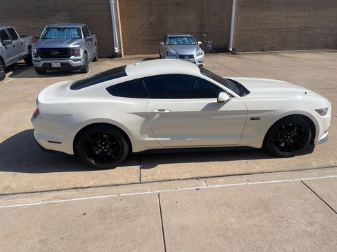 Used 2015 Ford Mustang 50 Years RWD image 8