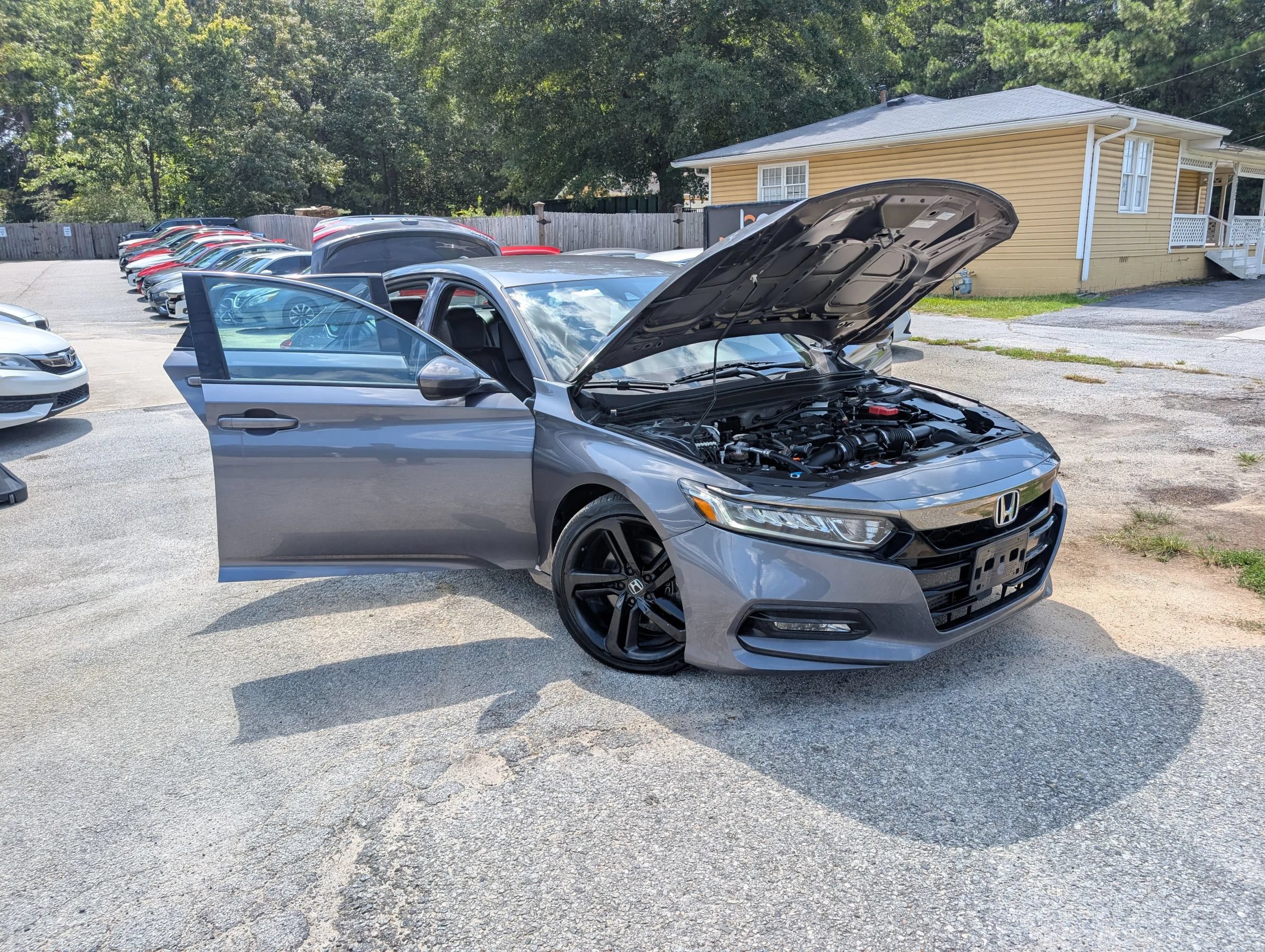 Used 2019 Honda Accord Sport image 12