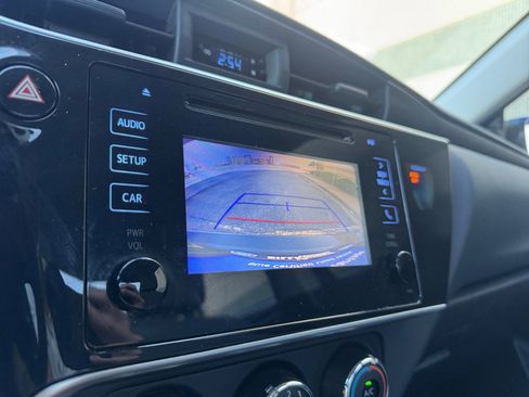 Used 2018 Toyota Corolla L image 24