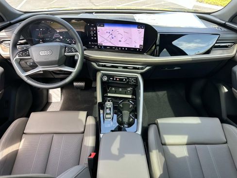 New 2025 Audi Q5 Premium Plus image 27