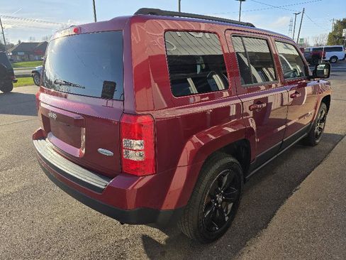 Used 2015 Jeep Patriot Latitude image 7