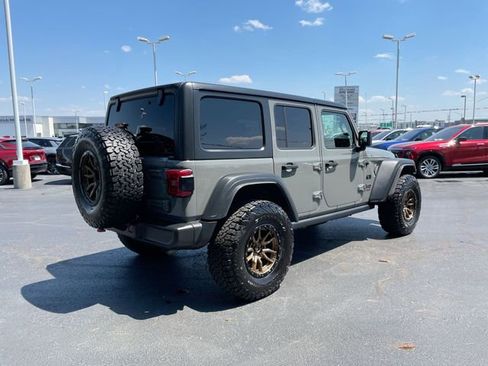 Used 2021 Jeep Wrangler Unlimited Rubicon w/ LED Lighting Group AWD/4WD image 5