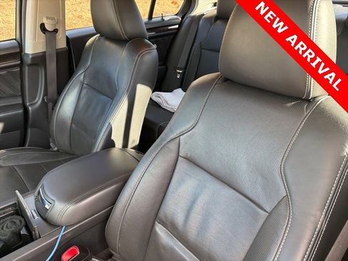 Used 2011 Ford Taurus Limited w/ 303A Rapid Spec Order Code image 12