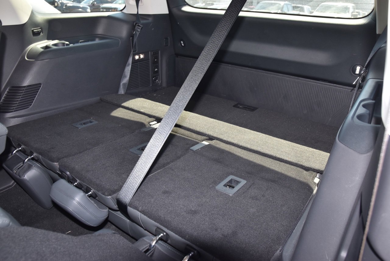 Used 2025 Ford Expedition Active RWD image 12