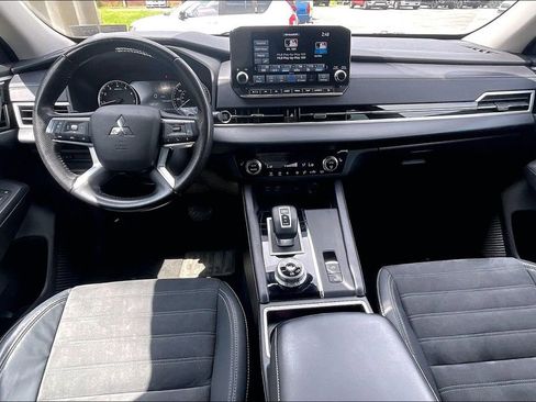 Used 2022 Mitsubishi Outlander SE AWD/4WD image 14