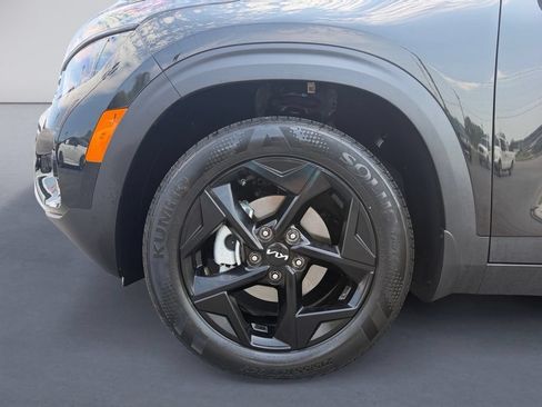 Used 2026 Kia Seltos EX w/ EX Sunroof Package FWD image 9