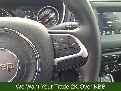 Used 2019 Jeep Compass Latitude image 29