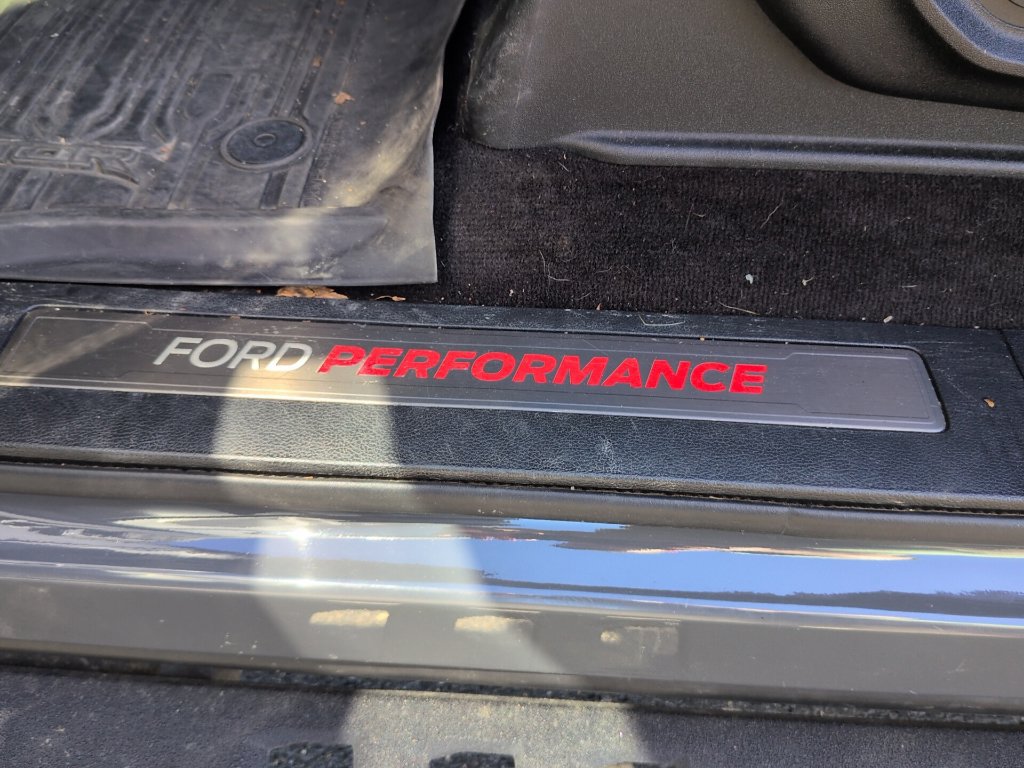 Used 2018 Ford F150 Raptor w/ Equipment Group 802A Luxury AWD/4WD image 19