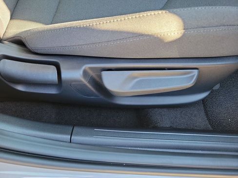 New 2026 Kia K4 LXS image 9