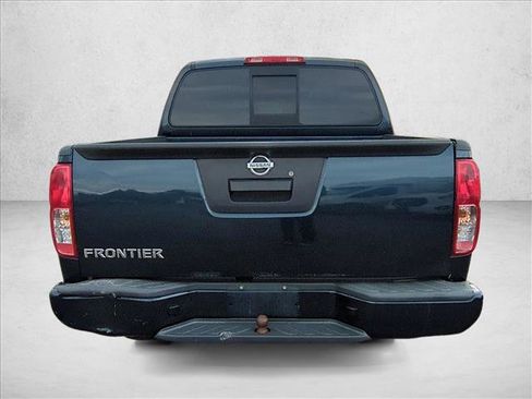Used 2016 Nissan Frontier Desert Runner image 6