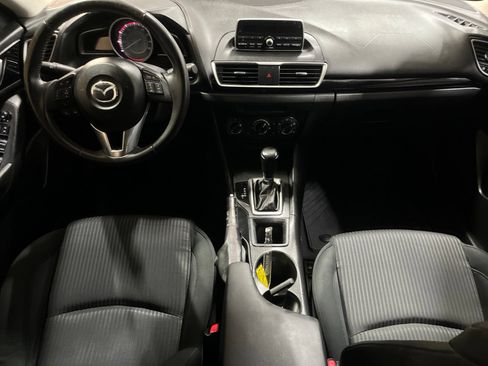 Used 2014 MAZDA MAZDA3 i Touring w/ Moonroof Package 1 FWD image 19
