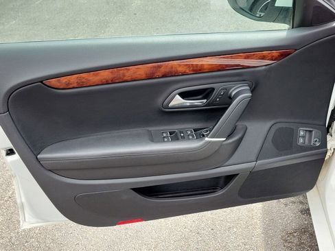 Used 2011 Volkswagen CC Lux image 17