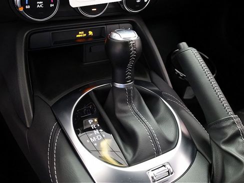 New 2025 MAZDA MX-5 Miata Grand Touring w/ Appearance Package RWD image 24