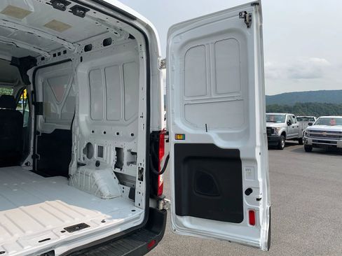 Used 2016 Ford Transit 150 130 Medium Roof image 26