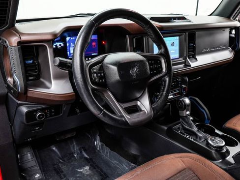 Used 2023 Ford Bronco Outer Banks AWD/4WD image 18