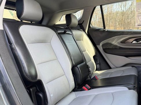 Used 2020 GMC Terrain SLT w/ Preferred Package image 13