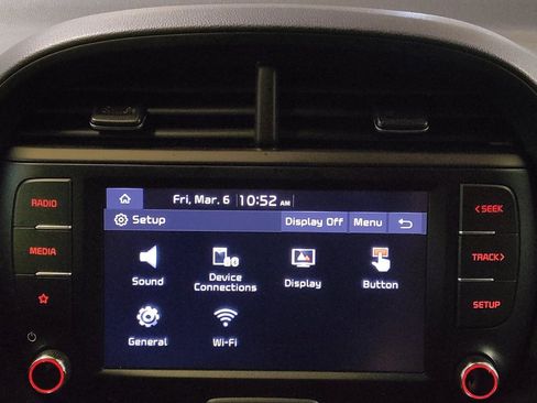 Used 2022 Kia Soul LX w/ Technology Package image 25