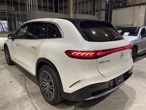 Used 2023 Mercedes-Benz EQS 580 4MATIC SUV image 18