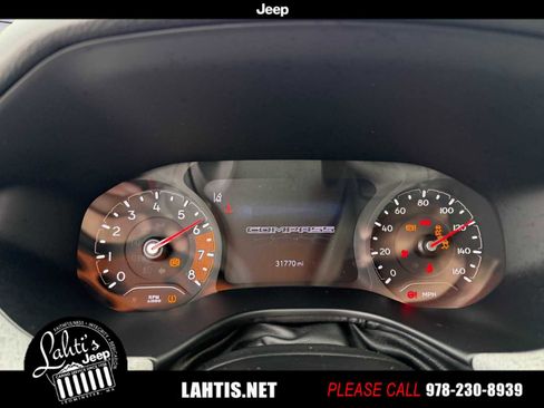 Certified 2023 Jeep Compass Latitude image 8