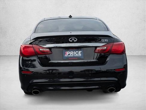 Used 2016 INFINITI Q70 3.7 image 6