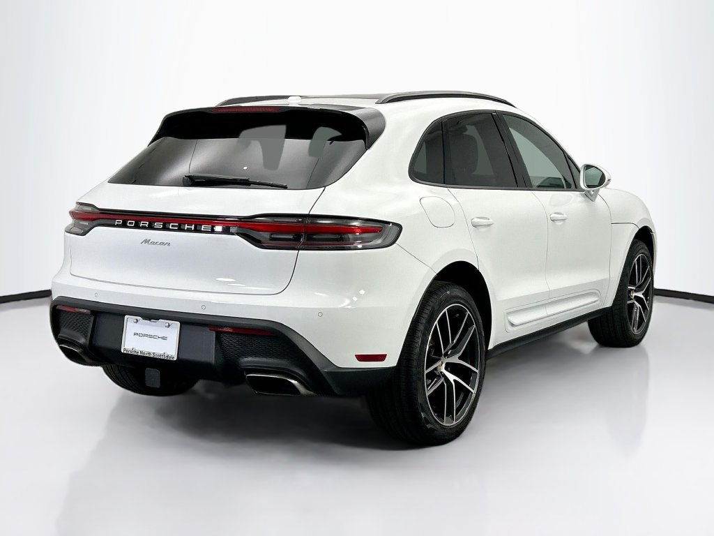 Used 2026 Porsche Macan AWD/4WD image 7