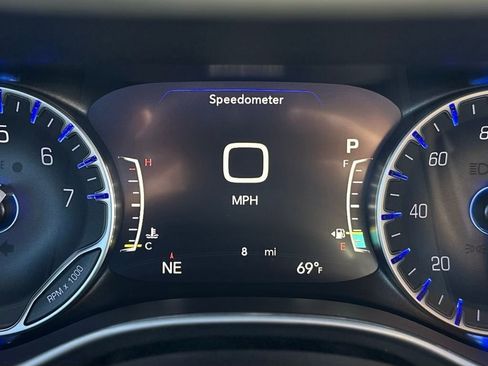 New 2026 Chrysler Pacifica Select image 15