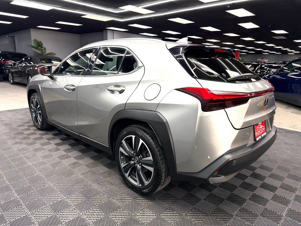 Used 2021 Lexus UX 200 w/ Accessory Package (Z1) FWD image 11