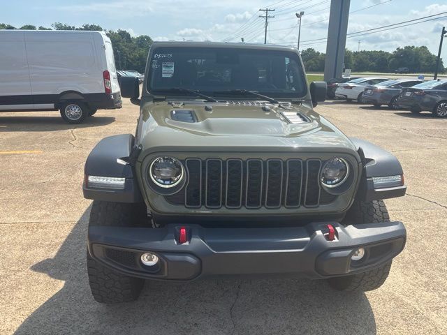 Used 2025 Jeep Wrangler Unlimited Rubicon AWD/4WD image 4