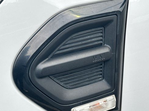 Used 2020 MINI Cooper Countryman image 9