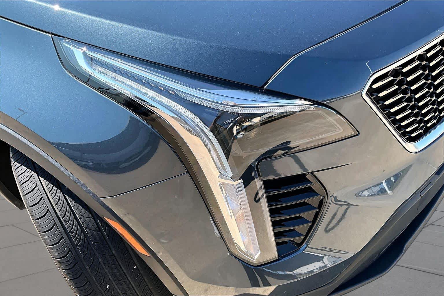 Used 2019 Cadillac XT4 Luxury w/ Cold Weather Package FWD image 27