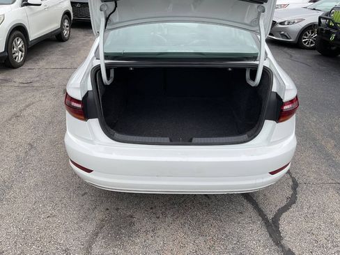 Used 2019 Volkswagen Jetta SE FWD image 11