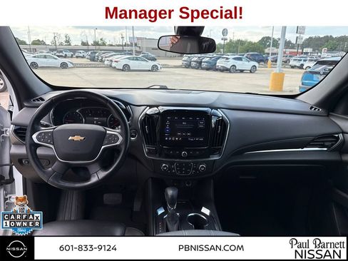 Used 2023 Chevrolet Traverse LT FWD image 7