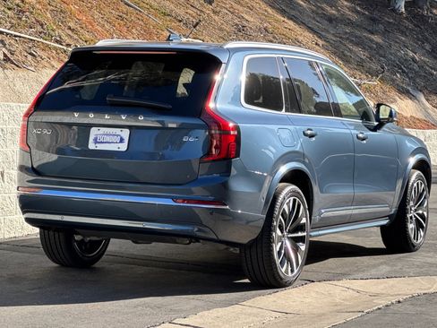 New 2026 Volvo XC90 B6 Plus image 5