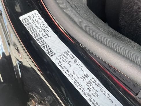 Used 2021 RAM 1500 Laramie AWD/4WD image 33