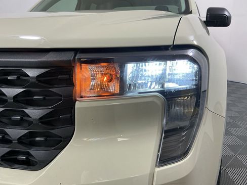 Used 2025 Ford Maverick XLT w/ Equipment Group 302A image 8