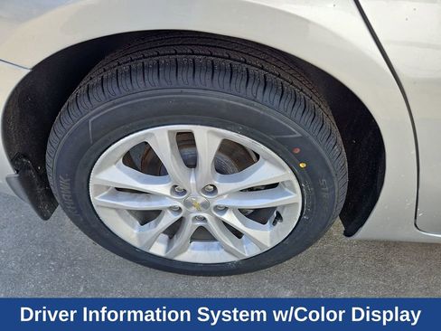 Used 2017 Chevrolet Malibu LT image 6