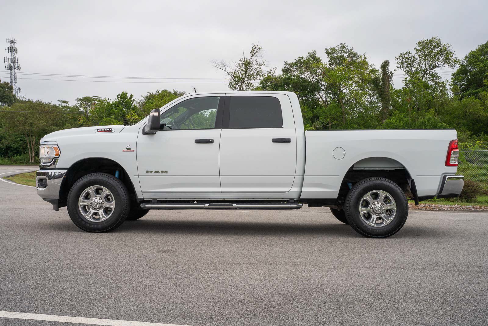 Used 2024 RAM 2500 Big Horn w/ Off Road Package AWD/4WD image 4