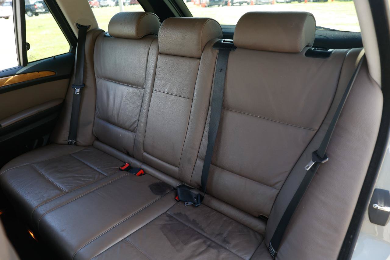 Used 2004 BMW X5 3.0i AWD/4WD image 8