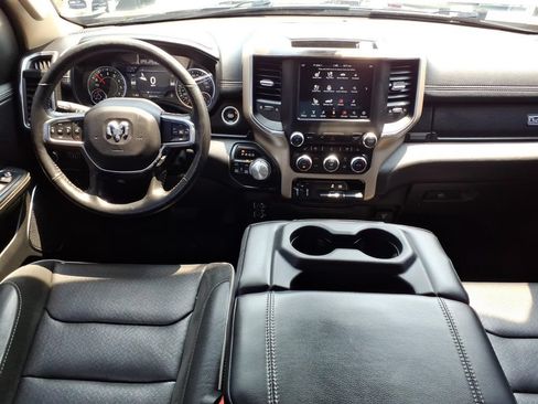 Used 2019 RAM 1500 Laramie AWD/4WD image 15