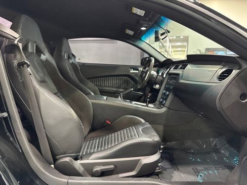 Used 2013 Ford Mustang Shelby GT500 image 47