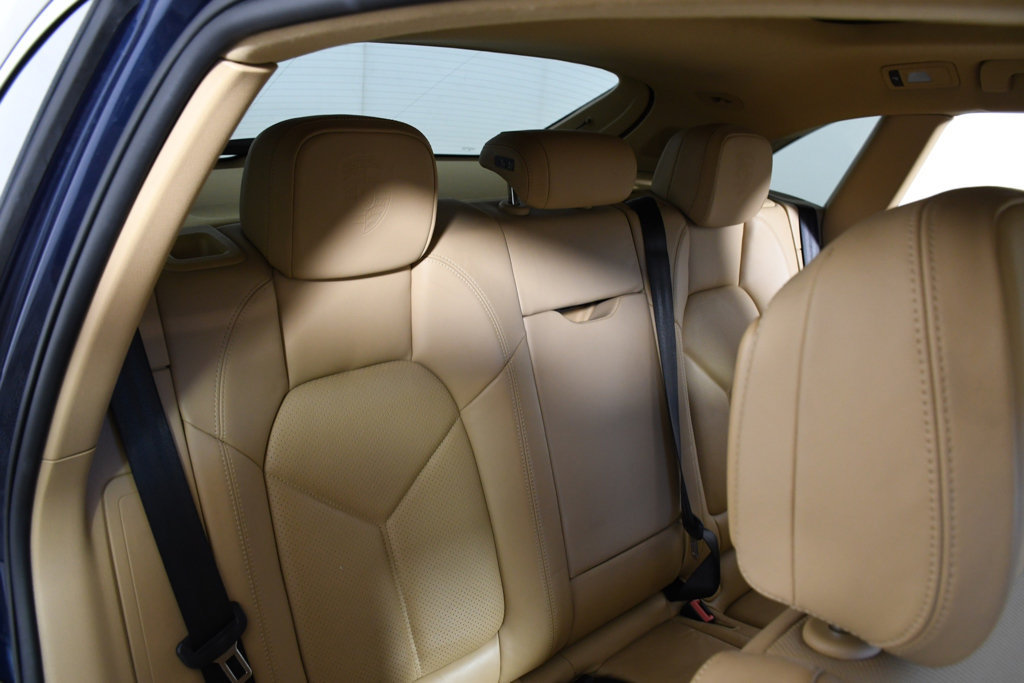 Used 2015 Porsche Macan S AWD/4WD image 23