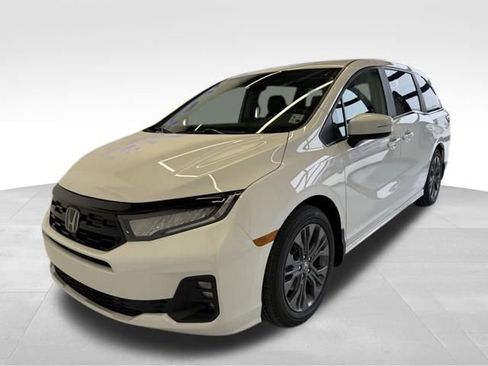 New 2026 Honda Odyssey Touring image 1