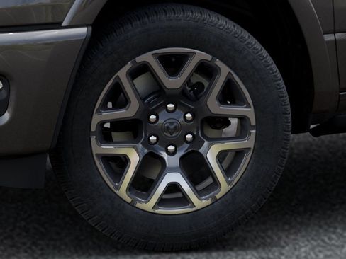 New 2026 RAM 1500 Laramie AWD/4WD image 8