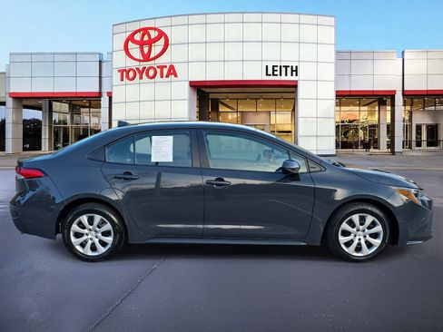 Used 2024 Toyota Corolla LE image 4